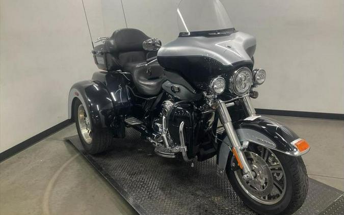 2013 Harley-Davidson® FLHTCUTG - Tri Glide® Ultra Classic®