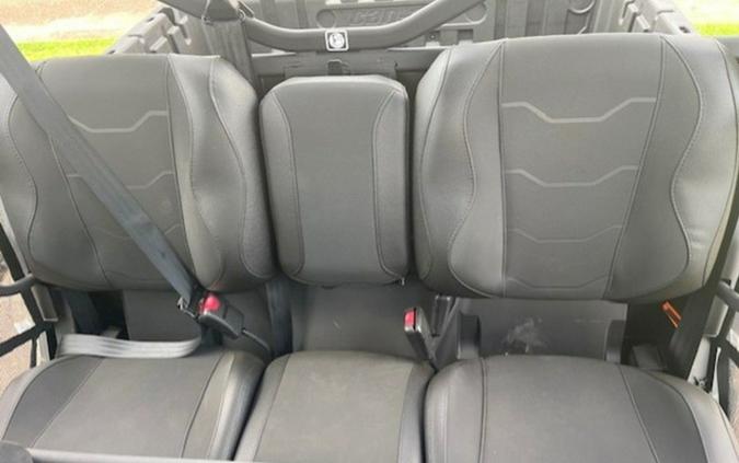 2025 Can-Am Defender MAX XT HD10