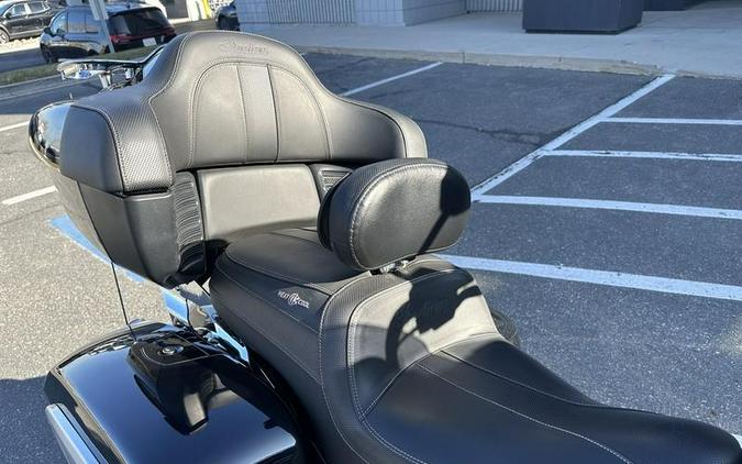 2021 Indian Motorcycle® Roadmaster® Limited Thunder Black Azure Crystal