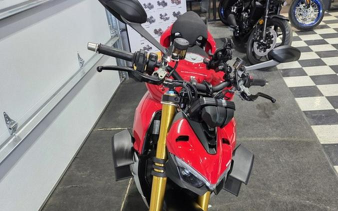 2021 Ducati Streetfighter V4 S Ducati Red
