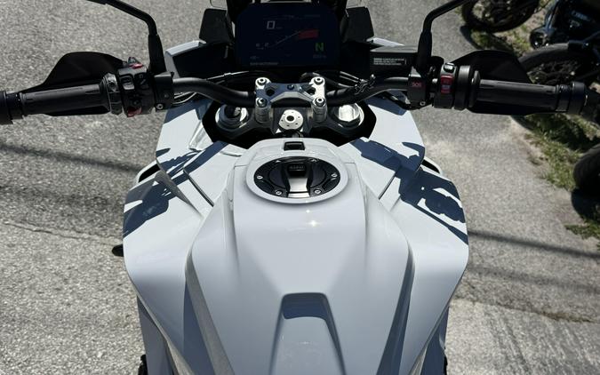 2026 BMW S 1000 XR