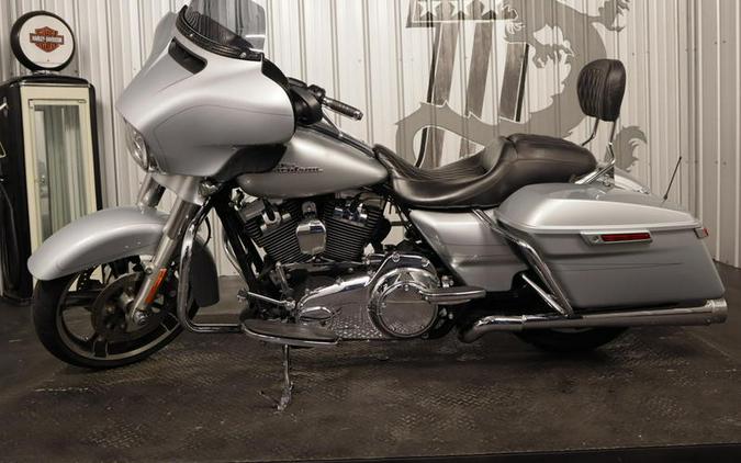 2015 Harley-Davidson® FLHXS - Street Glide® Special