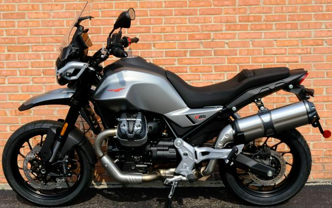 2025 Moto Guzzi V85 Strada