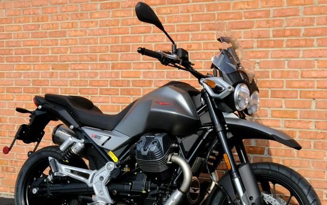 2025 Moto Guzzi V85 Strada