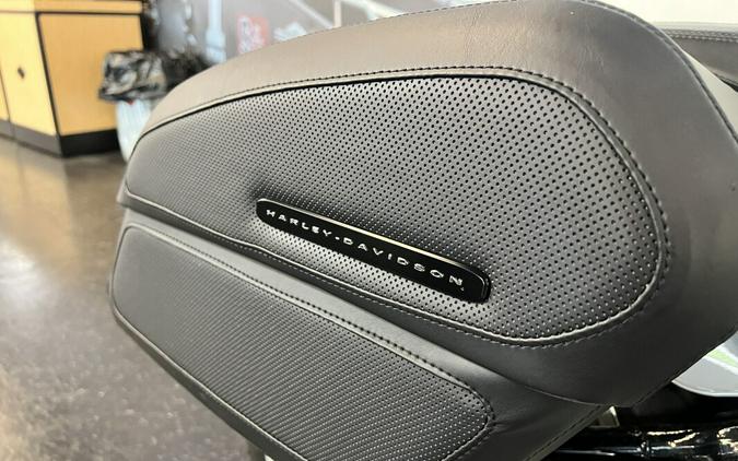 2024 Harley-Davidson® Fat Boy® 114 Billiard Gray FLFBS