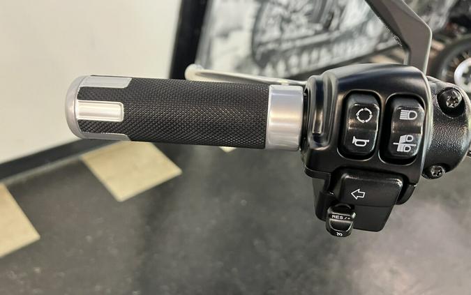 2024 Harley-Davidson® Fat Boy® 114 Billiard Gray FLFBS