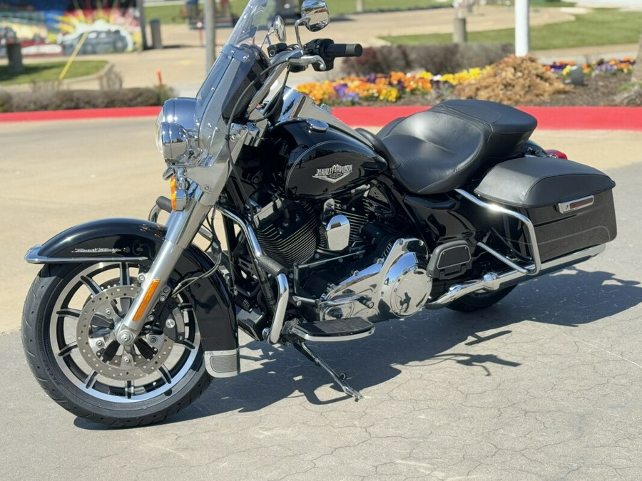 2016 Harley-Davidson Road King FLHR