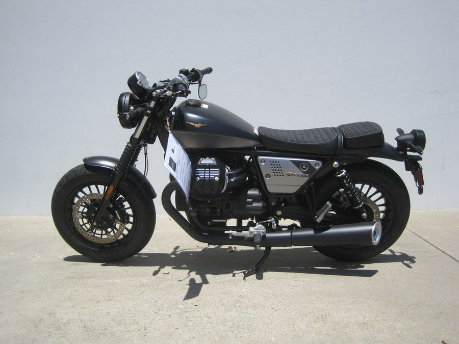 2023 Moto Guzzi V9 Bobber