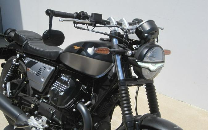 2023 Moto Guzzi V9 Bobber