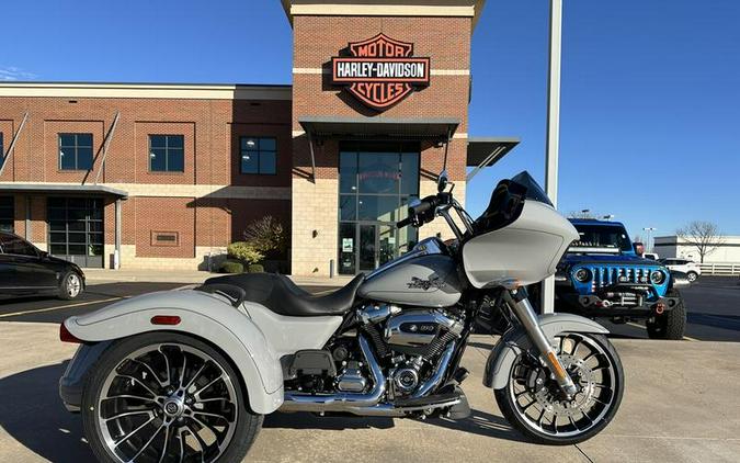 2024 Harley-Davidson® FLTRT - Road Glide® 3