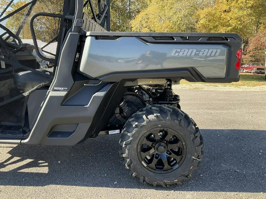 2024 Can-Am® Defender XT HD10