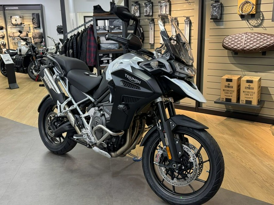 2025 Triumph Tiger 1200 GT Explorer Snowdonia White