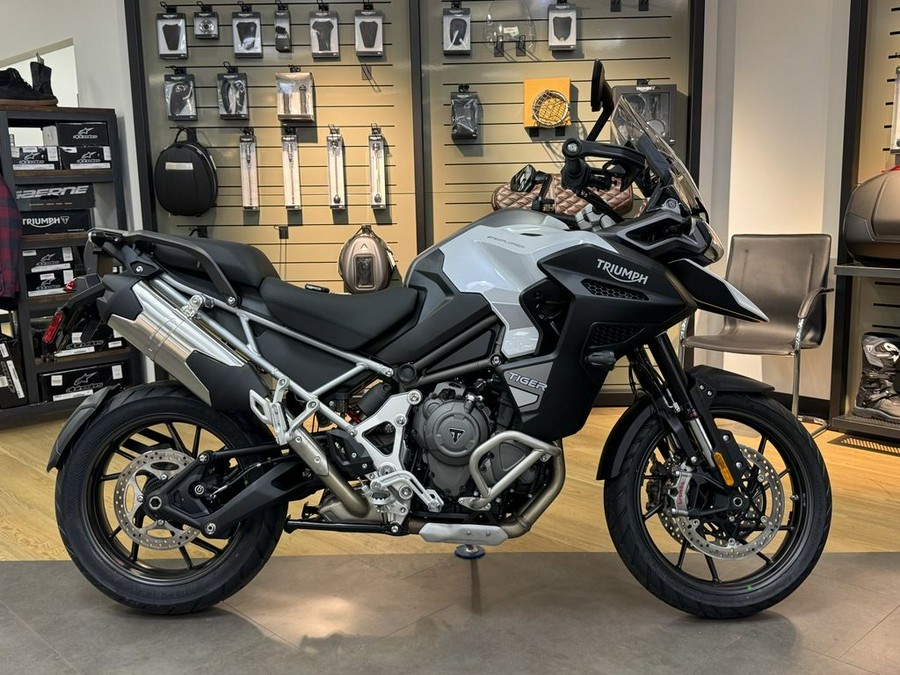 2025 Triumph Tiger 1200 GT Explorer Snowdonia White