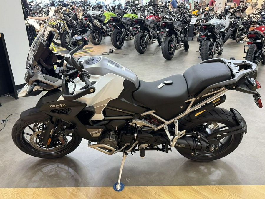 2025 Triumph Tiger 1200 GT Explorer Snowdonia White