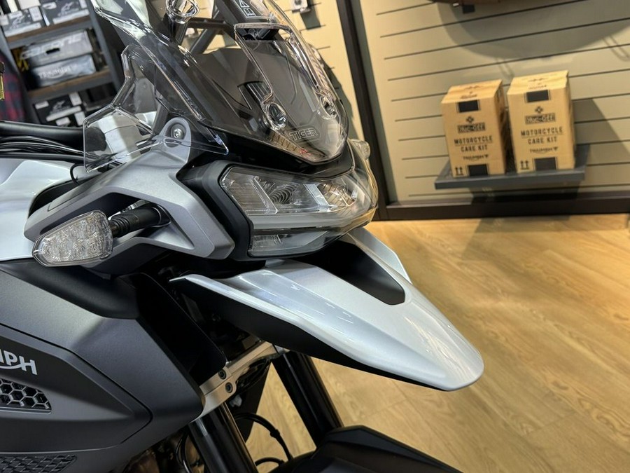 2025 Triumph Tiger 1200 GT Explorer Snowdonia White