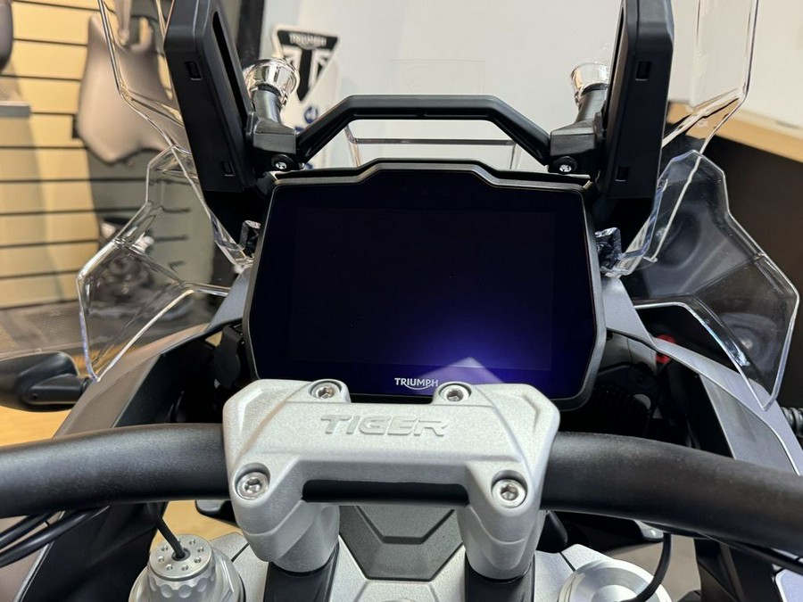 2025 Triumph Tiger 1200 GT Explorer Snowdonia White