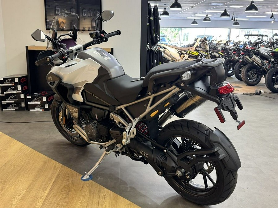 2025 Triumph Tiger 1200 GT Explorer Snowdonia White