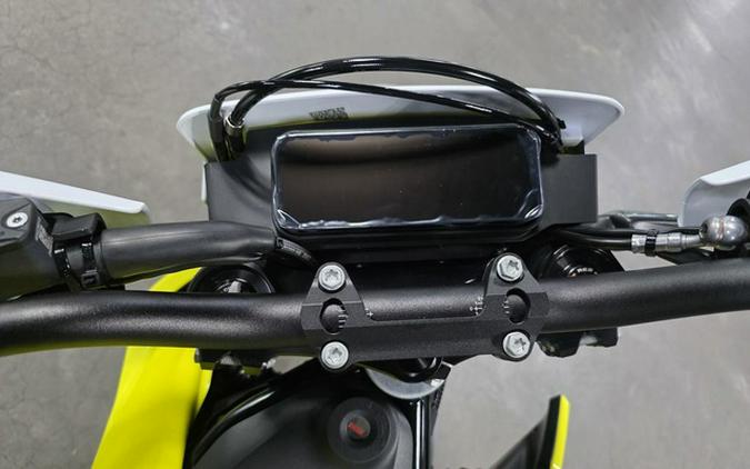 2026 Husqvarna Supermoto 701