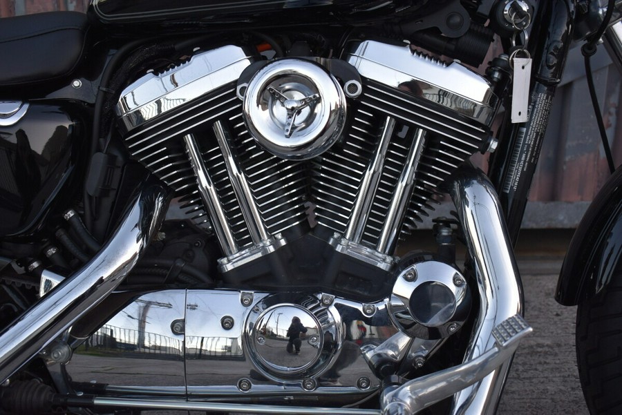 2015 Harley-Davidson® 1200 Custom XL1200C