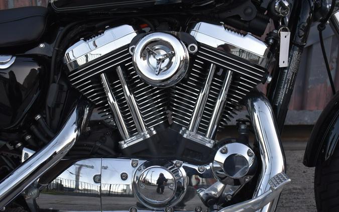 2015 Harley-Davidson® 1200 Custom XL1200C