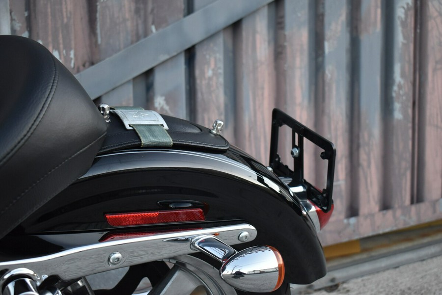 2015 Harley-Davidson® 1200 Custom XL1200C