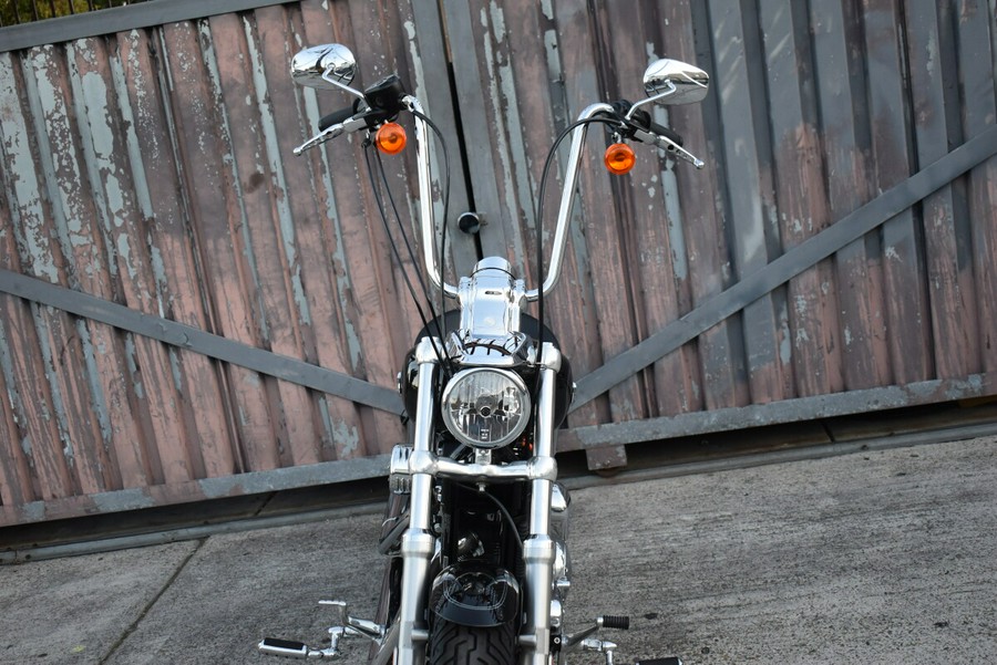 2015 Harley-Davidson® 1200 Custom XL1200C