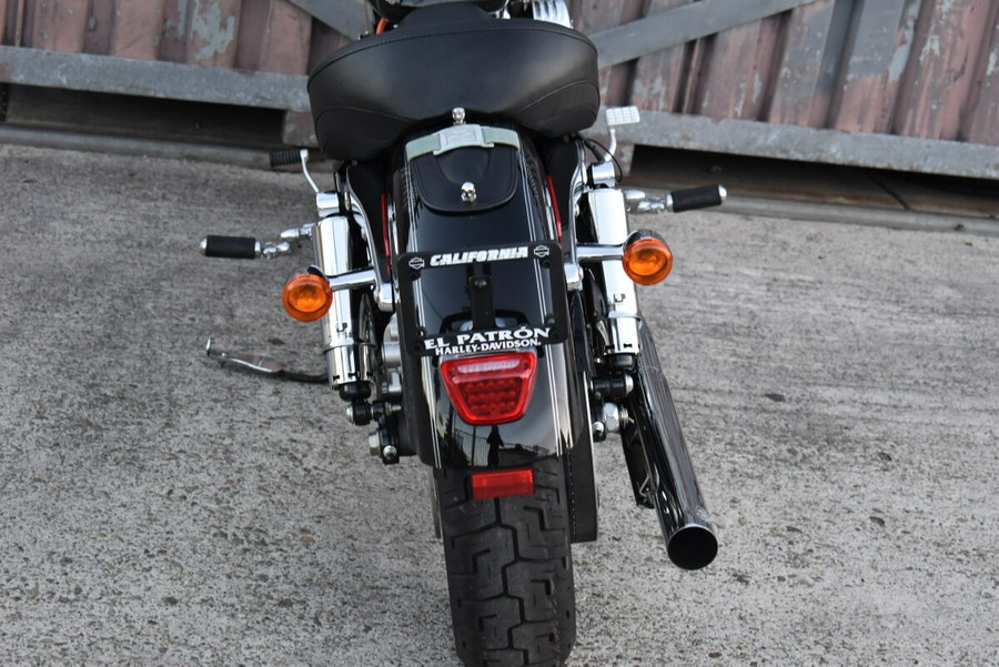 2015 Harley-Davidson® 1200 Custom XL1200C