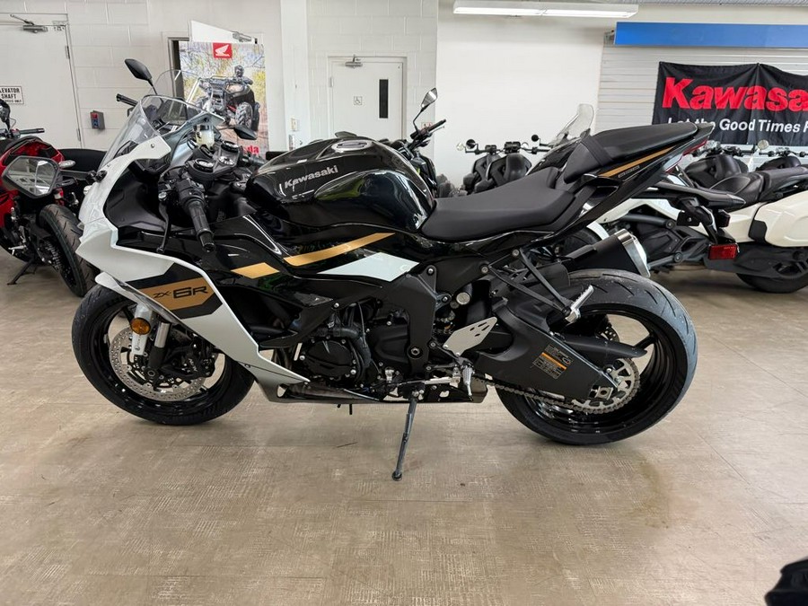 2026 Kawasaki Ninja® ZX™-6R ABS