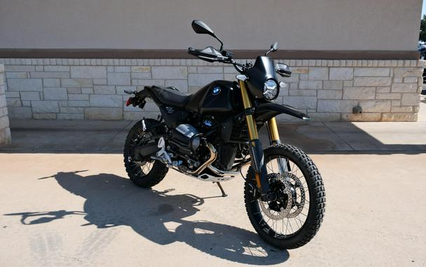 2026 BMW R12