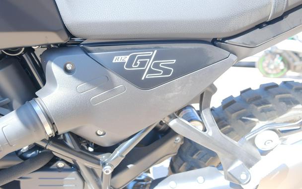 2026 BMW R12