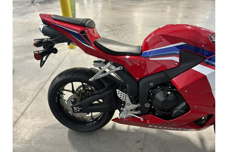 2024 Honda CBR600RR ABS