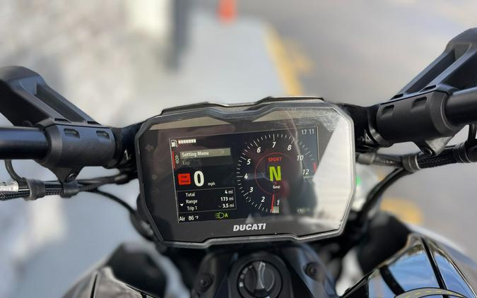 2023 Ducati Diavel V4