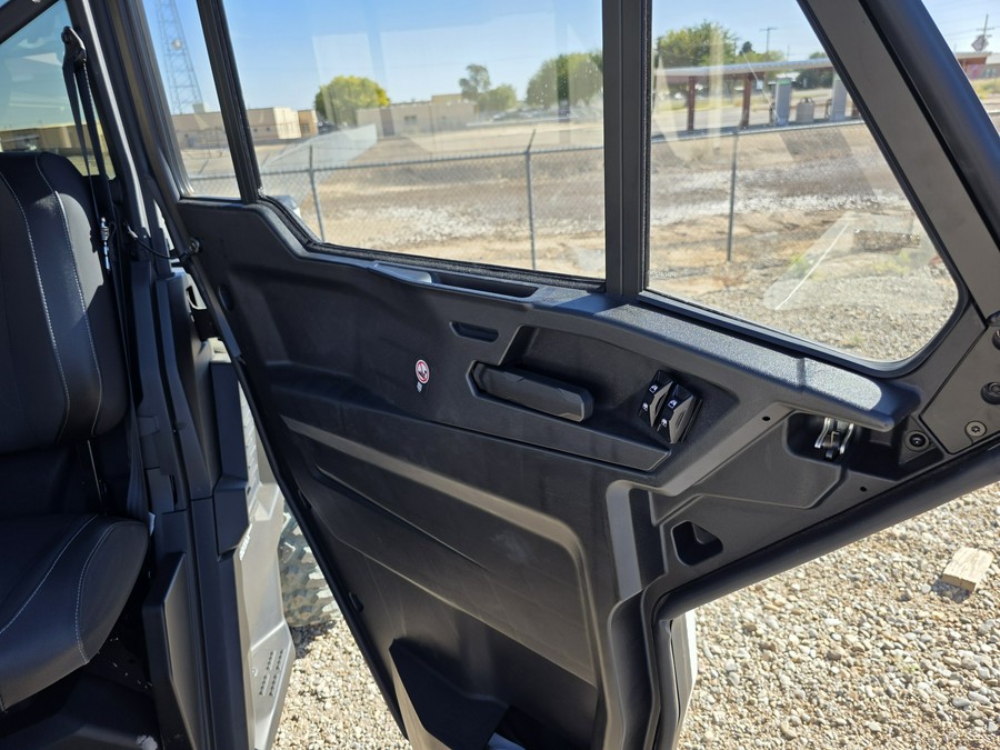 2026 Can-Am Defender Limited HD11