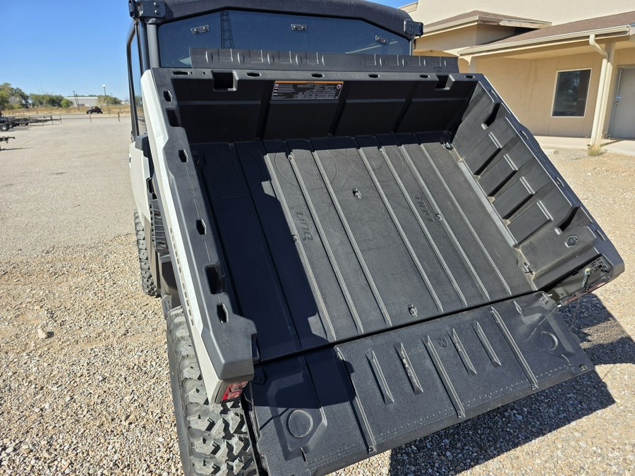 2026 Can-Am Defender Limited HD11