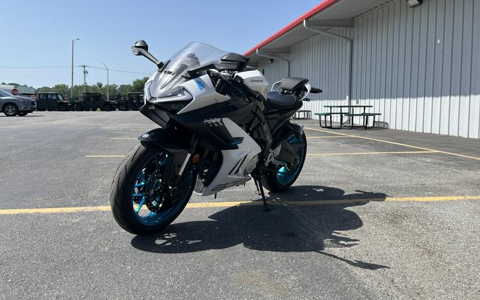 2025 CFMOTO SS 675
