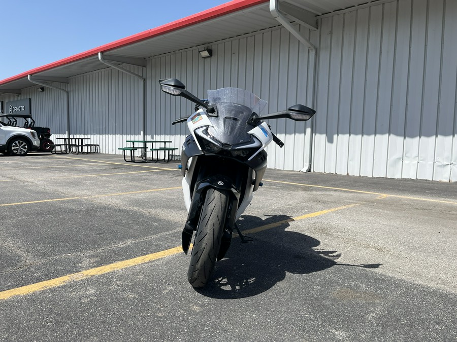 2025 CFMOTO SS 675