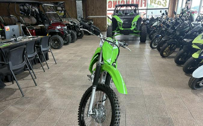 2027 Kawasaki KLX 140R F