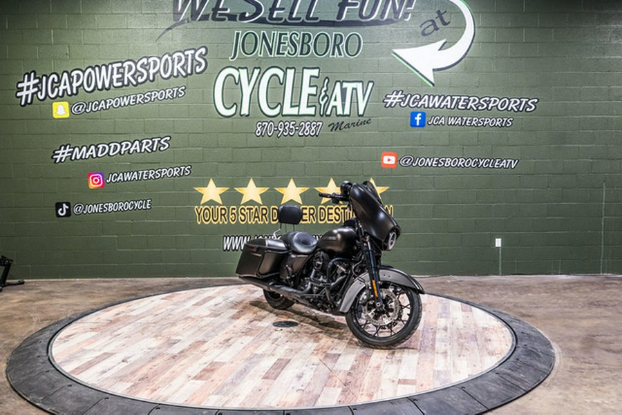 2020 Harley-Davidson Street Glide FLHXS - Special