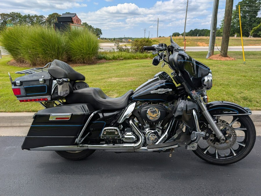 2009 Harley-Davidson Electra Glide® Ultra Classic Peace Officer SE Exclusive - Vivid Bla