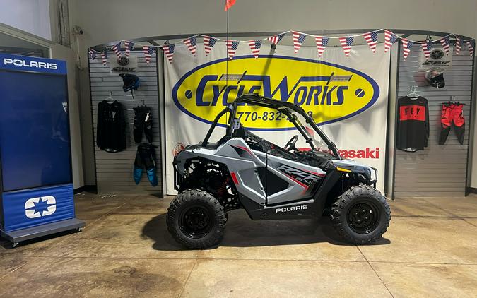 2024 Polaris RZR 200 EFI