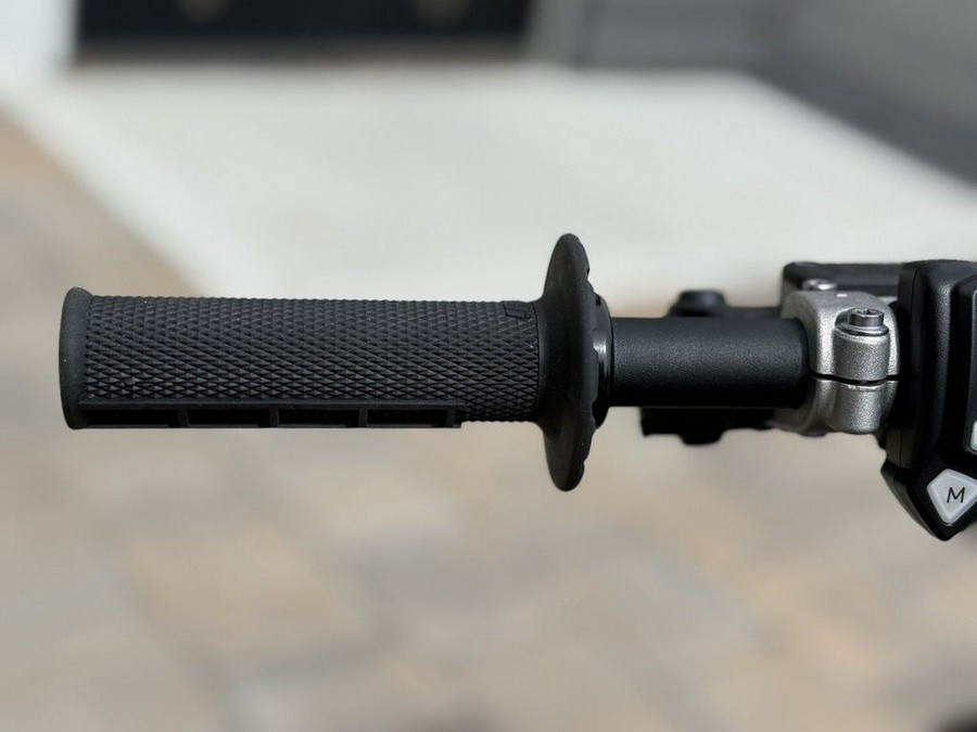 2025 Triumph TF 450-RC Edition Jet Black/Pure White