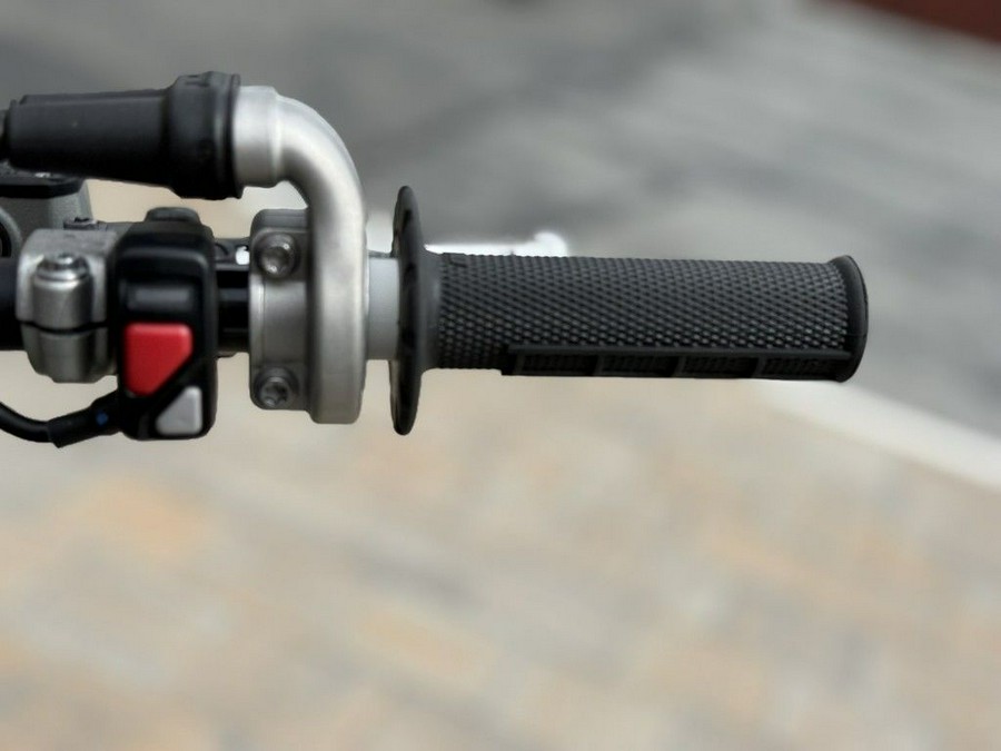 2025 Triumph TF 450-RC Edition Jet Black/Pure White