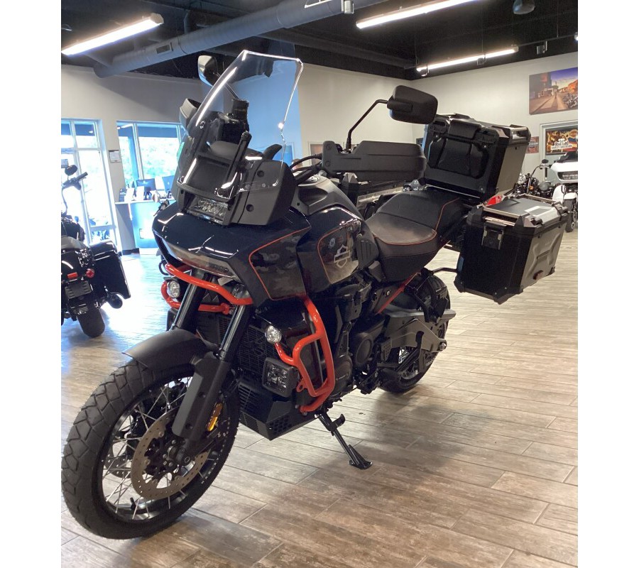 RA1250SE 2025 CVO™ Pan America®