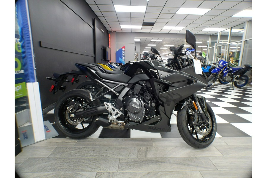 2025 Suzuki GSX-S 8R
