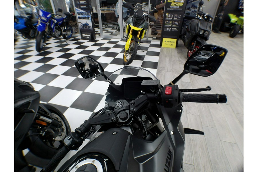 2025 Suzuki GSX-S 8R