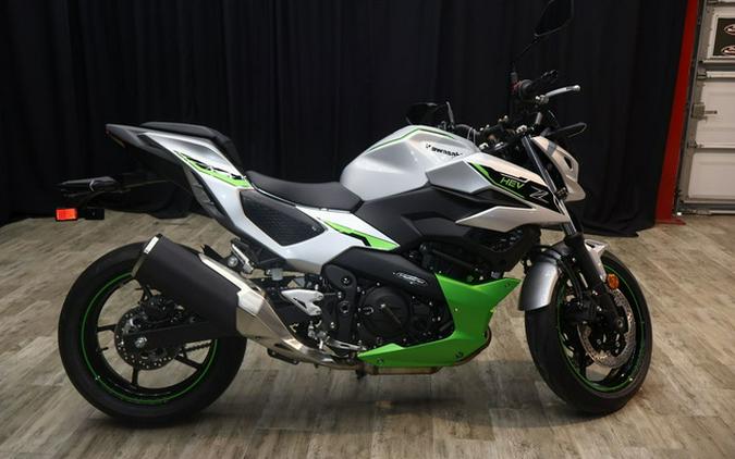 2024 Kawasaki Z7 Hybrid ABS