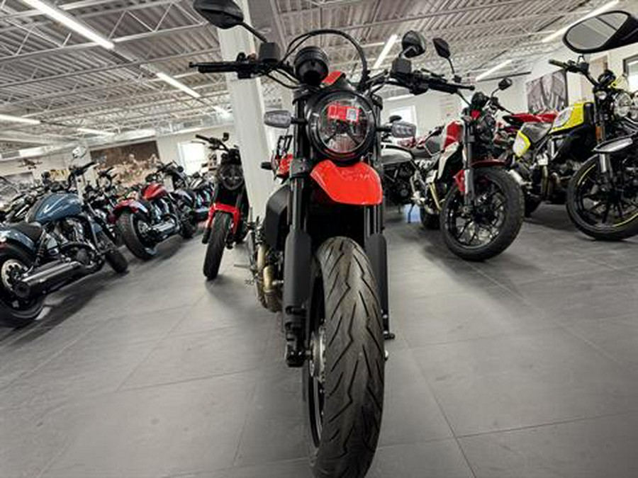 2023 Ducati Scrambler Urban Motard