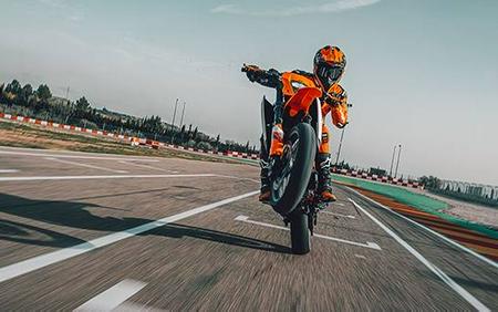 2025 KTM SMC 390 R