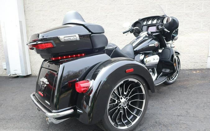 Used 2025 Harley-Davidson Tri Glide Ultra Vivid Black