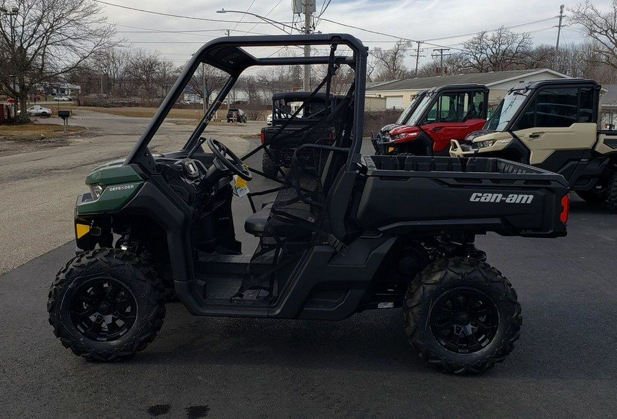 2023 Can-Am® Defender DPS HD7 Tundra Green